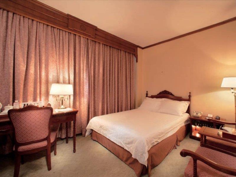 Hotel Jing An 4*